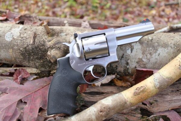 The .45 Colt 4-Inch Barrel Ruger Redhawk - TheGunMag - The Official Gun ...